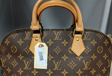 louis vuitton womens purs|Louis Vuitton purse at dillard's.